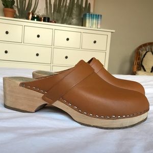 NINA Z NYC Clogs